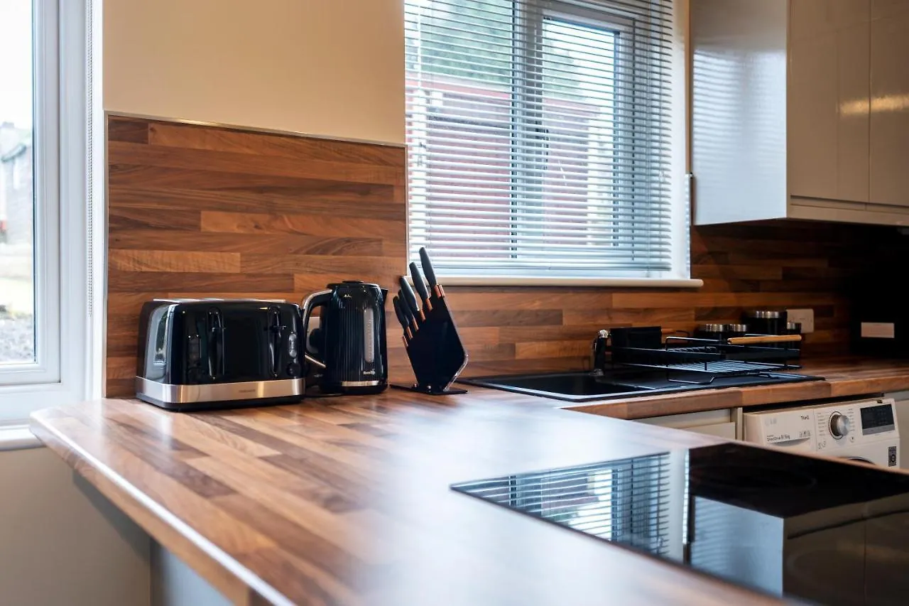 Guests Rated Exceptional 3 Bed House, Homely Comforts , Close To Amenities And Centre Sheffield Lejlighed