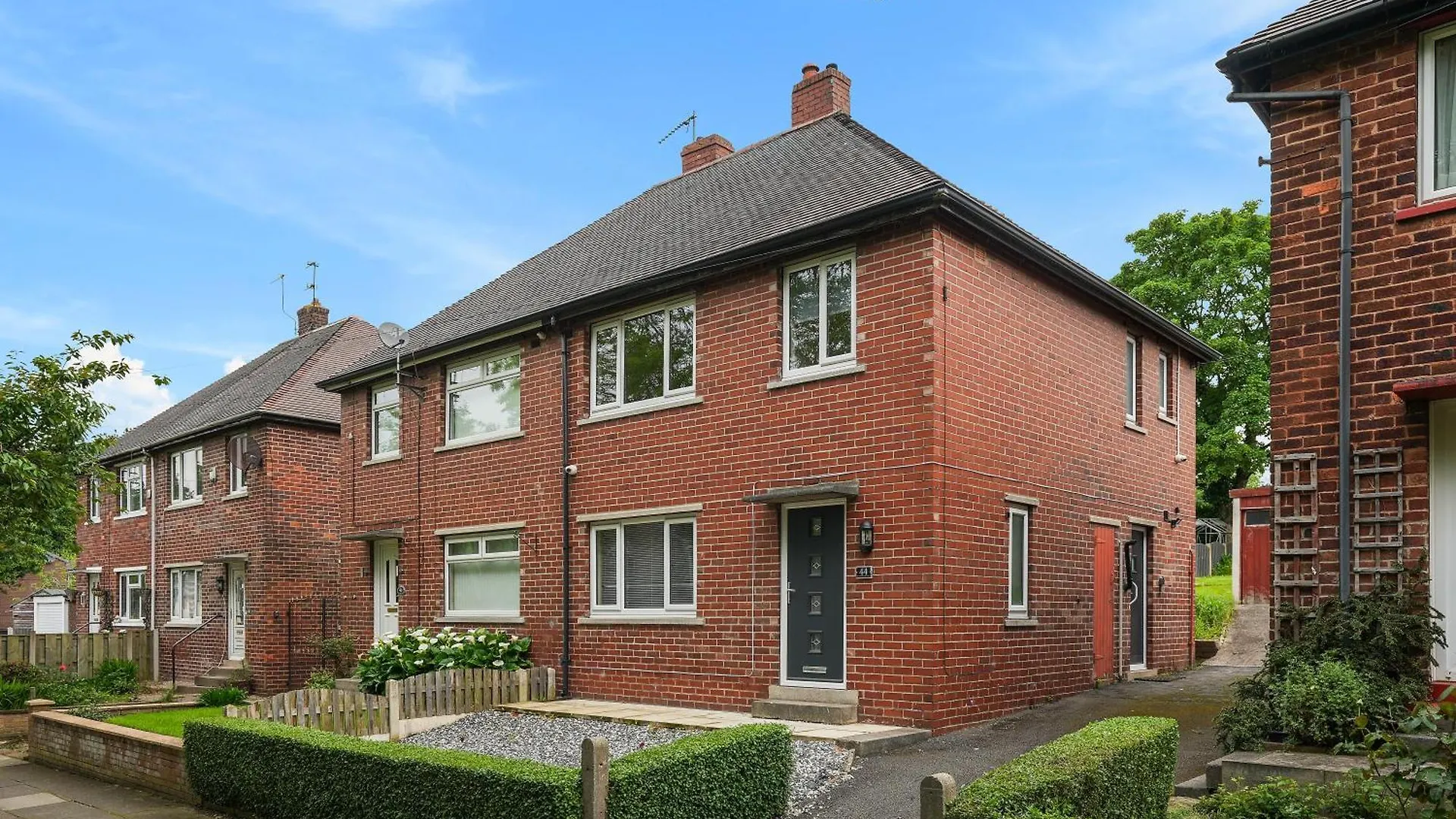 Guests Rated Exceptional 3 Bed House, Homely Comforts , Close To Amenities And Centre Sheffield